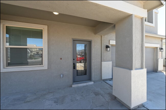 Building Photo - 4628 Marisabel Azcarate St
