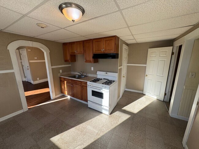 Building Photo - 37 Fulton St