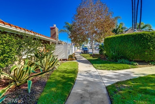 Building Photo - 7030 Seawind Dr