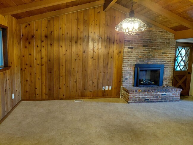 Building Photo - Silverdale Area Home