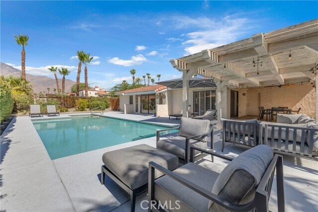 Building Photo - 1413 Caleta Way