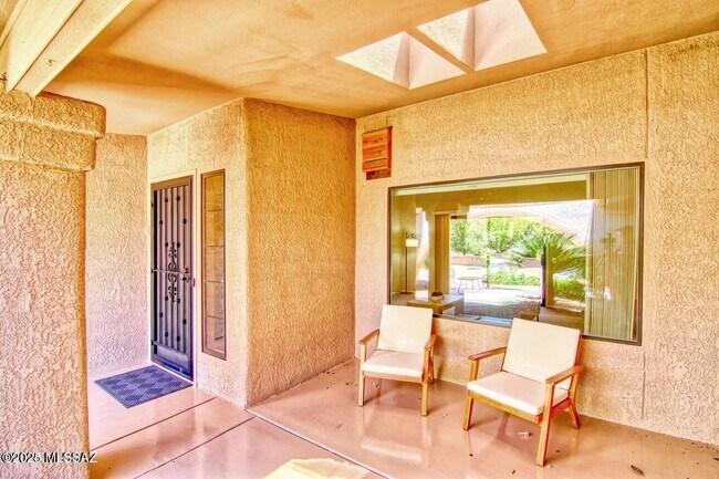 Building Photo - 14582 N Alamo Canyon Dr
