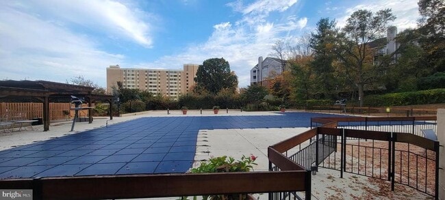 Building Photo - 5500 Holmes Run Pkwy