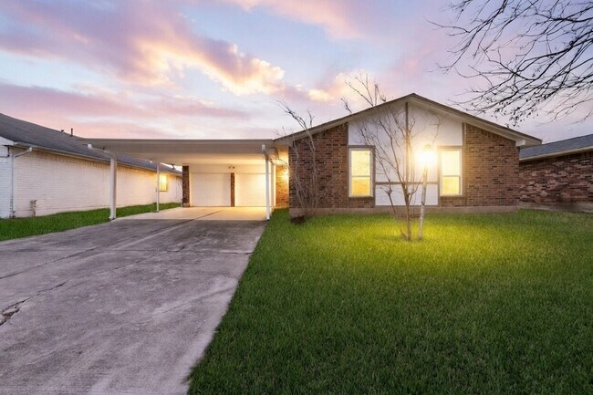 Building Photo - 11610 Grapewood Dr