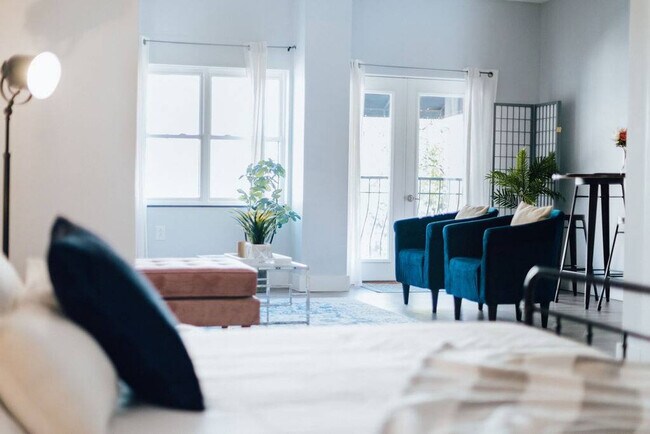 Building Photo - 202 E Main St