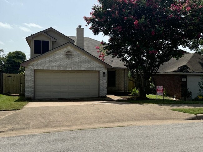 Primary Photo - Updated Austin's Colony 4 bedroom 2.5 bath...