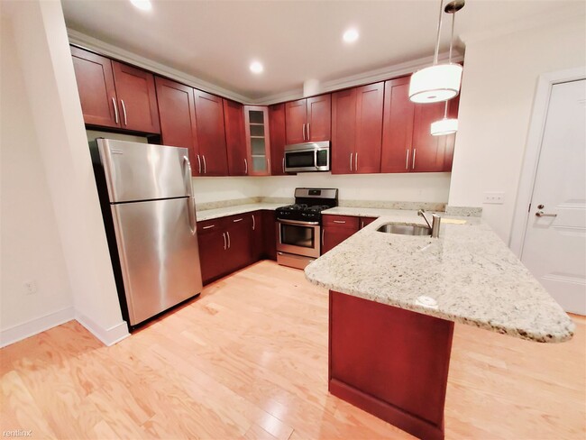 Building Photo - 1 br, 1 bath Condo - 485 Summer St 305