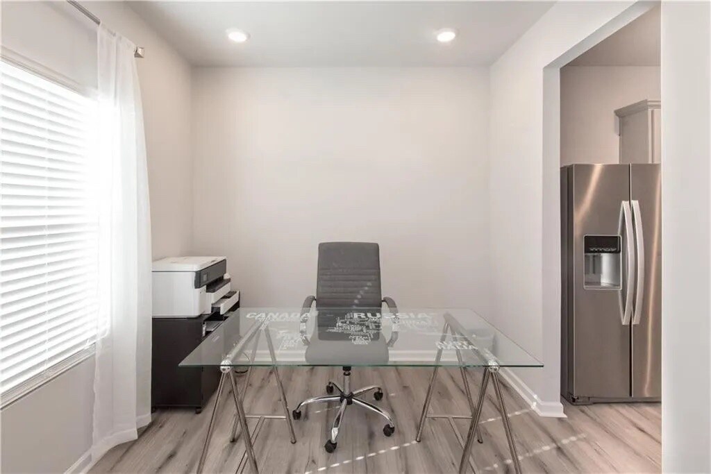 Building Photo - Room in Townhome on Shaffer Ct