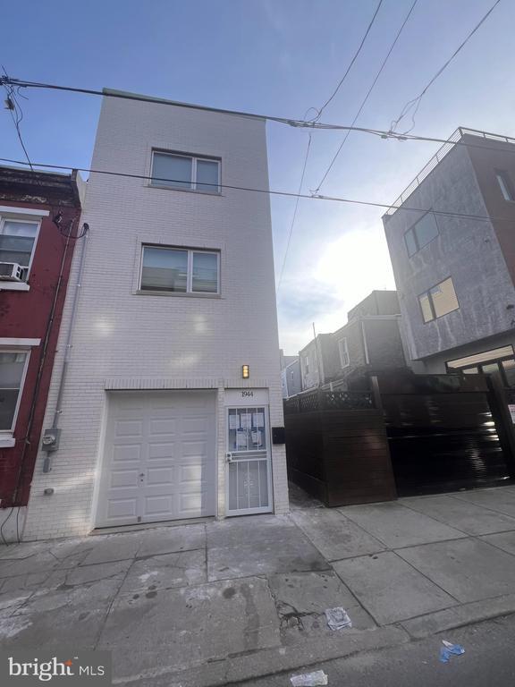Building Photo - 1944 Wilder St