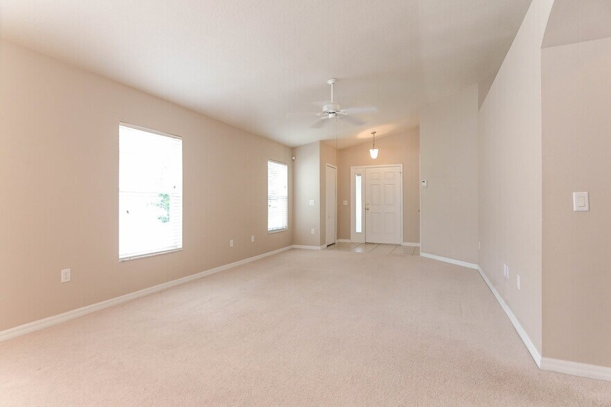 Building Photo - 25924 Terrawood Loop