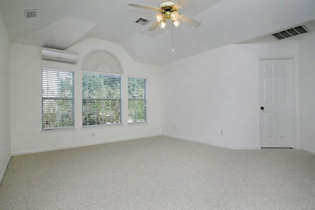 Building Photo - 6902 Afton Woods Dr