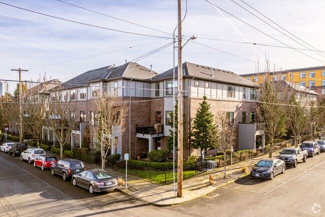 Exterior - 1420 NW 20th Ave