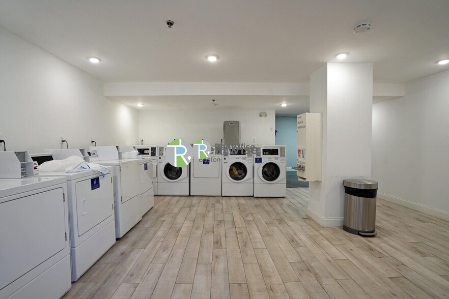 Building Photo - 6 Orkney Rd