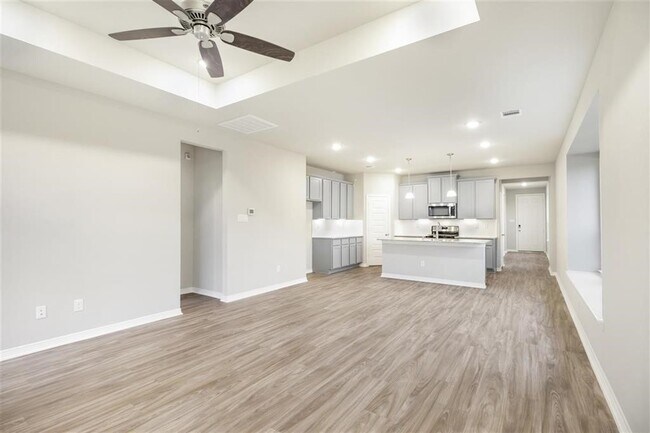 Building Photo - 828 Laguna Grn Ln