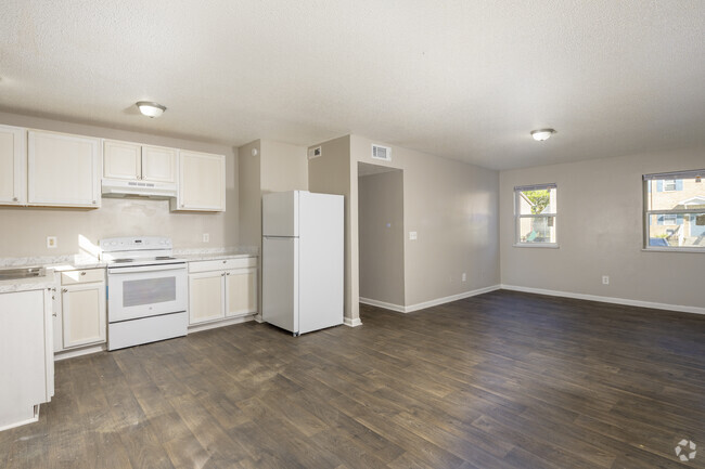 3BR, 1BA - 1,050SF - Kitchen - The Pines at Farrow Apartments    