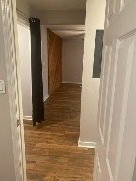 Building Photo - 1881 Nekoma Ct