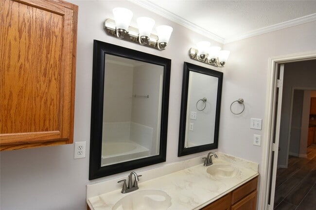 Building Photo - 7311 Harpers Dr