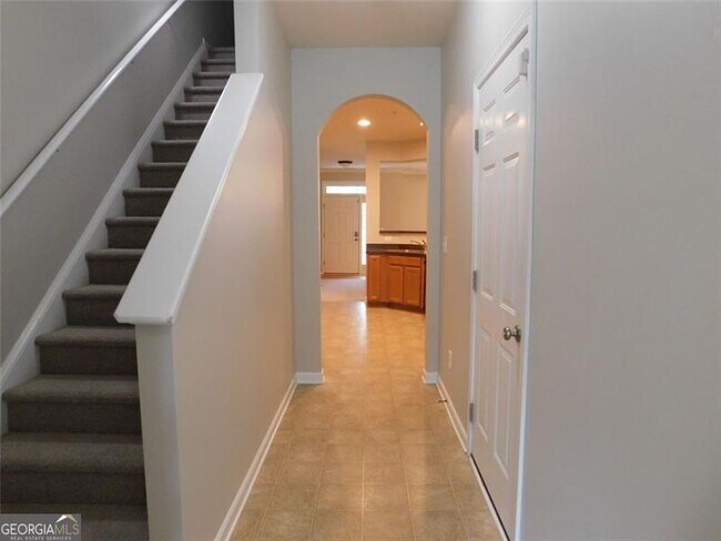 Building Photo - 524 Ridge View Crossing