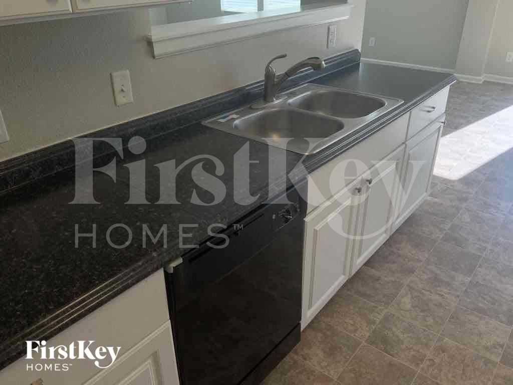 Building Photo - 12515 Teacup Way