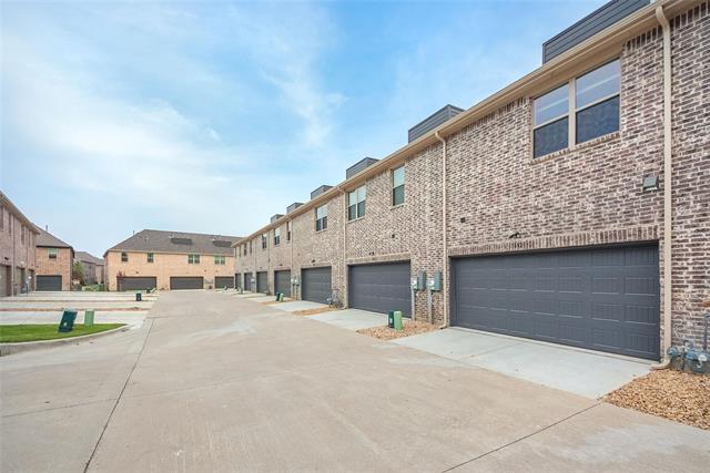 Building Photo - 692 Vista Oaks Rd