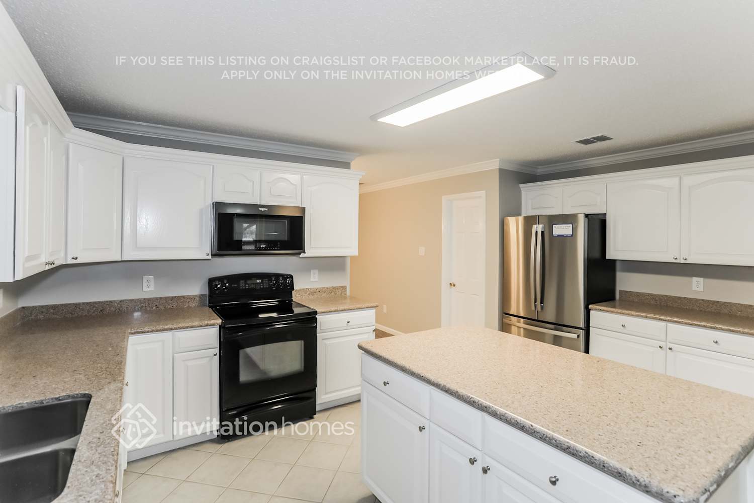 Building Photo - 1828 Lariat Dr