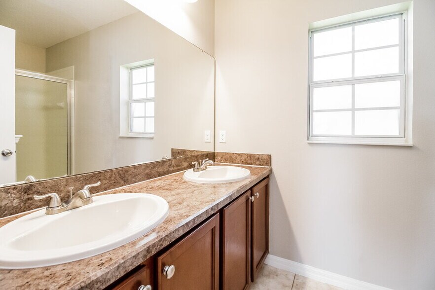 Building Photo - 4108 Shelter Bay Dr