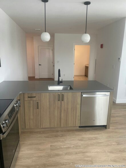 Building Photo - 199 Gardner St