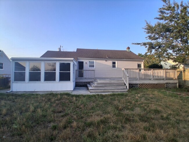 Building Photo - 51 Cedarcrest Ave