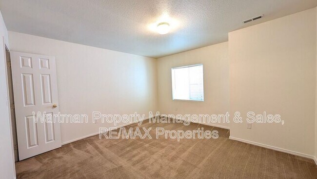 Building Photo - 5120 Finadene Ct