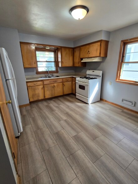 Building Photo - 2759 N 57th St