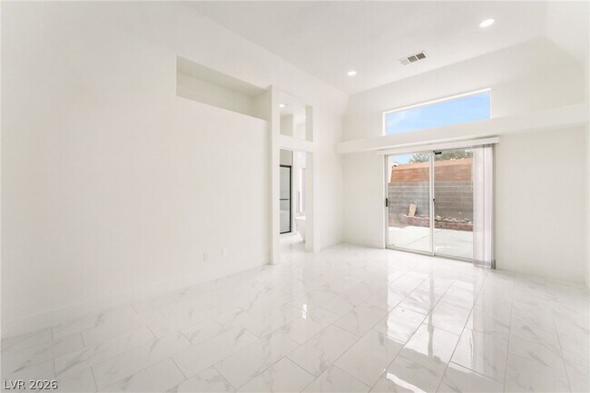 Building Photo - 529 Rancho Del Mar Way