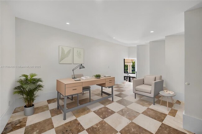 Building Photo - 8112 Los Pinos Cir
