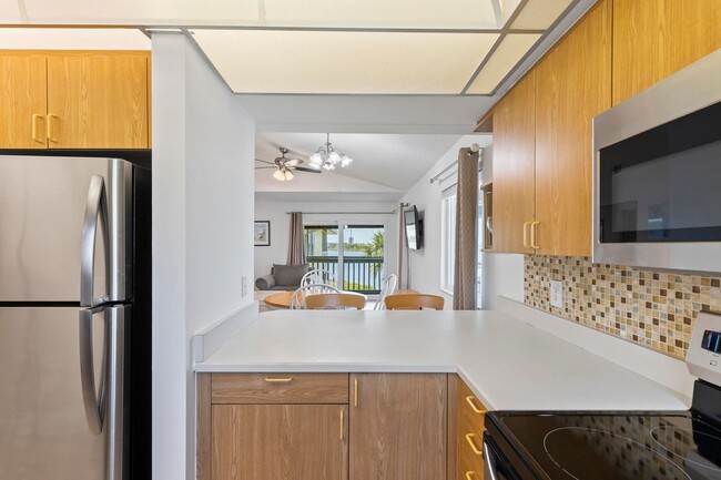 Building Photo - Fully Furnished Long Term Rental