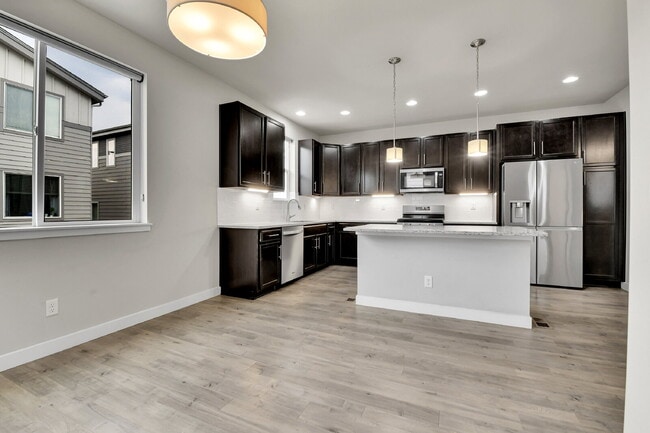 Building Photo - $2,720.95 - 3 Bed, 2.5 Bath Home in Aurora with AC and In Unit Laundry!