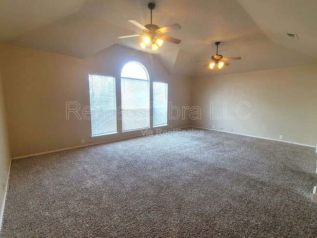 Building Photo - 8062 Raleigh Dr