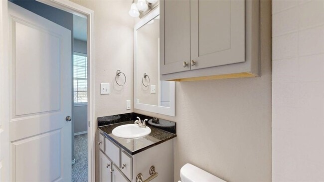 Building Photo - 3519 Summerway Dr