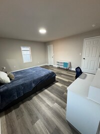 Building Photo - 1348 Rome St