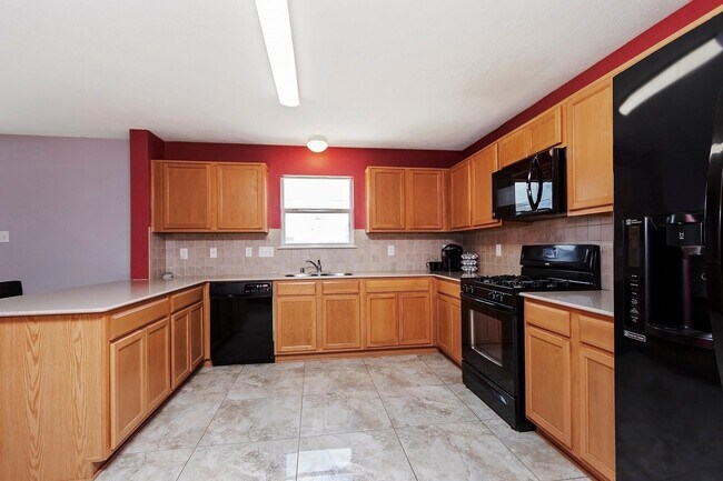 Building Photo - 20738 Fair Castle Dr