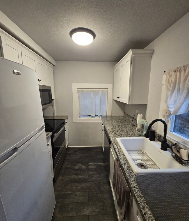 Building Photo - Charming 1920 Updated Vintage Home with AD...