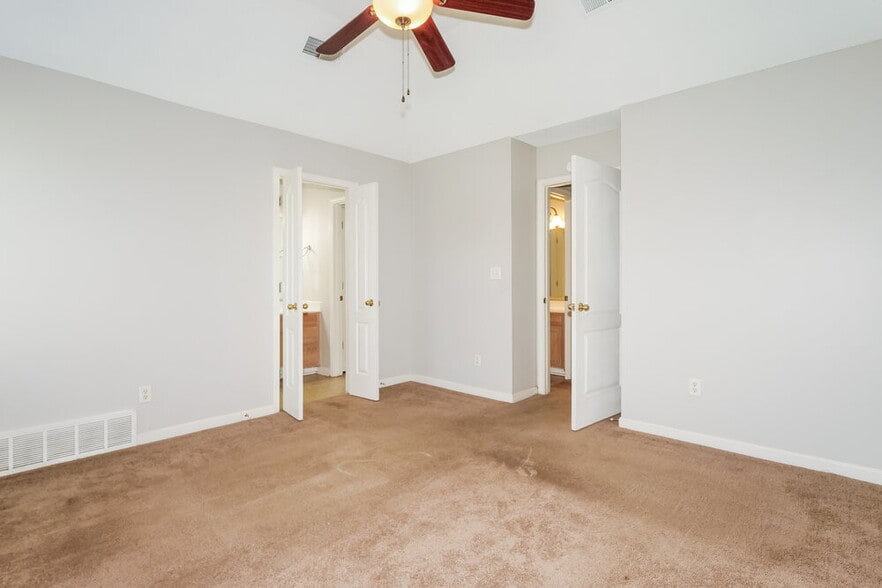 Building Photo - 1106 Cross Wood Ln