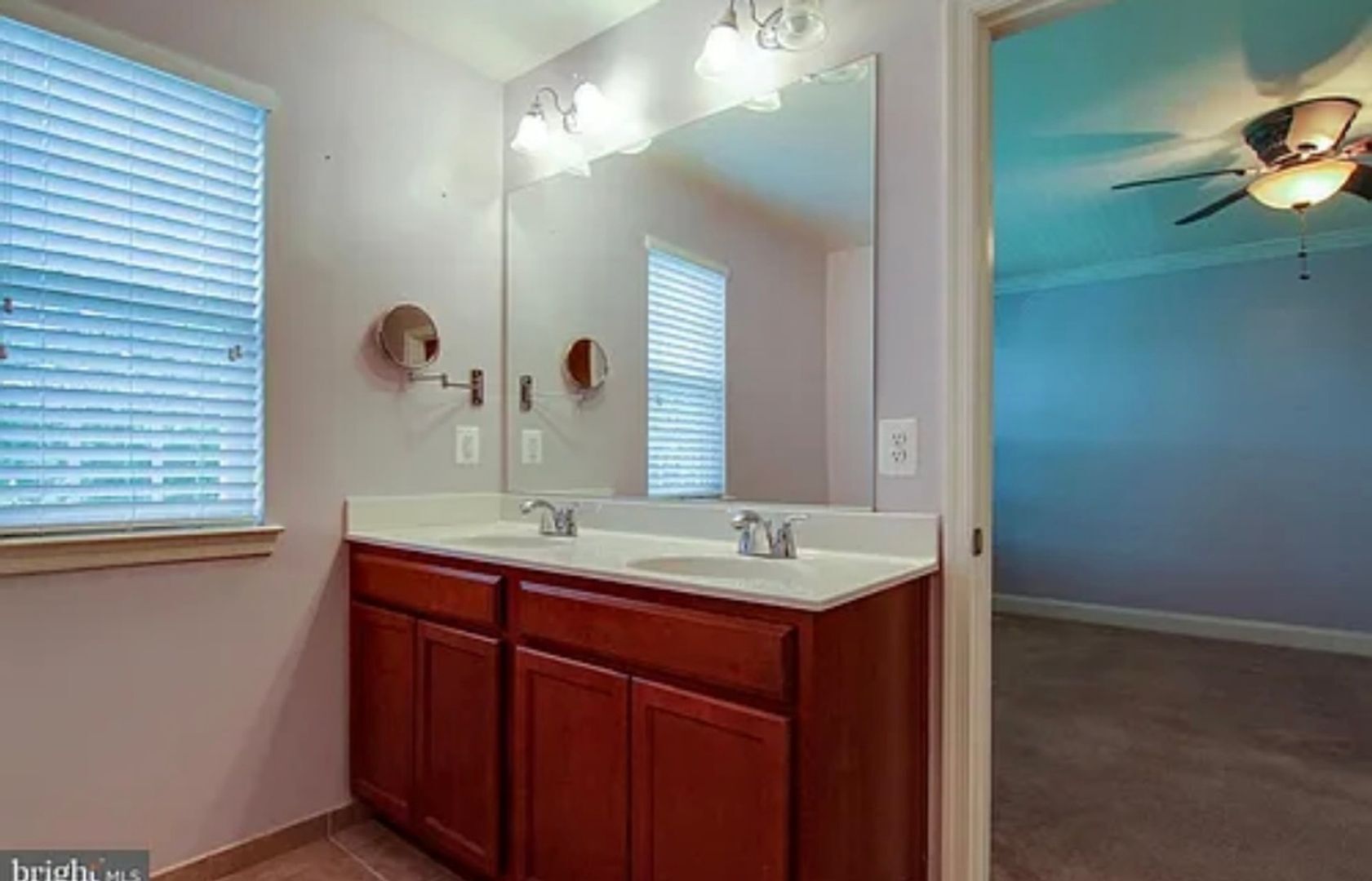 Building Photo - 2637 Glenriver Way