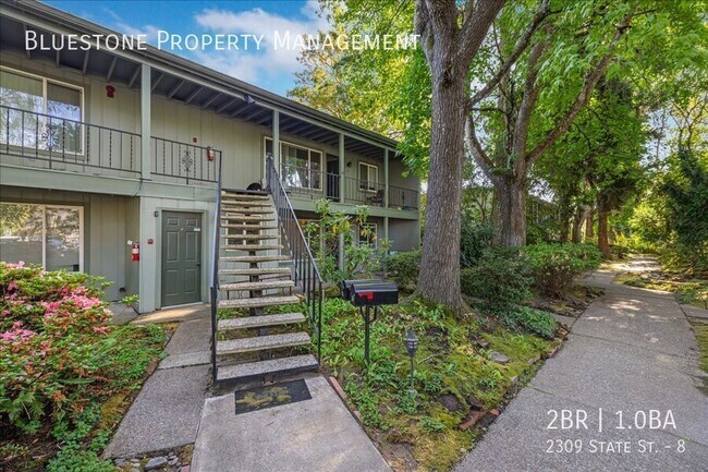 Building Photo - 2309 State St