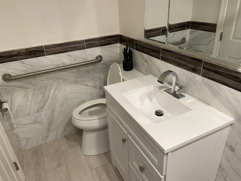 Building Photo - 41 Austin St