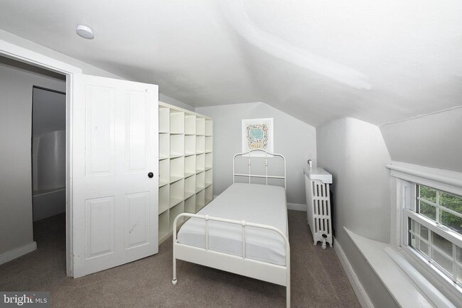 Building Photo - 966 Paige Ct