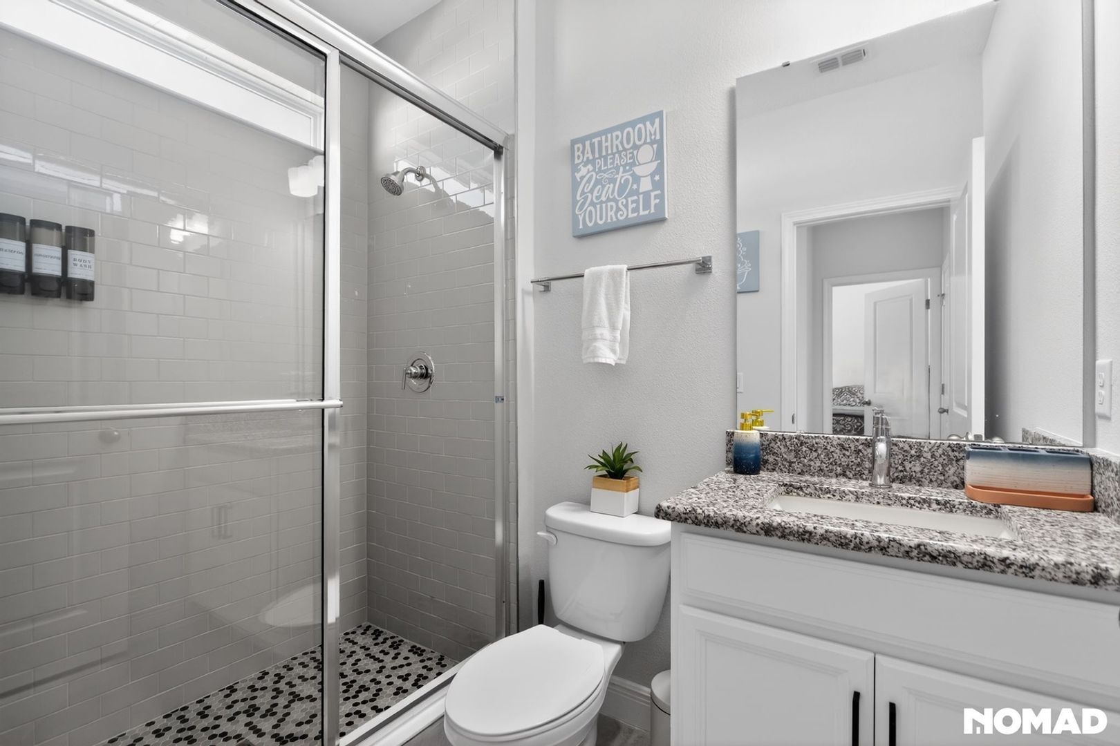 Building Photo - 10322 Marconi Ave