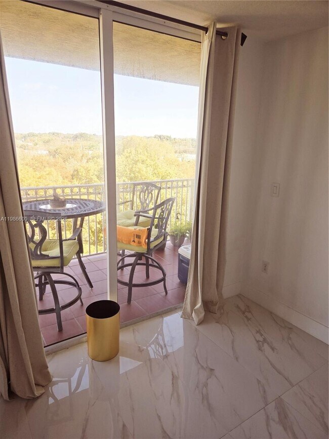 Building Photo - 1650 Coral Wy