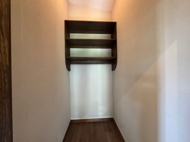 Building Photo - 1417 FM 969