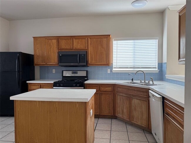 Building Photo - 16702 Tomcat Dr