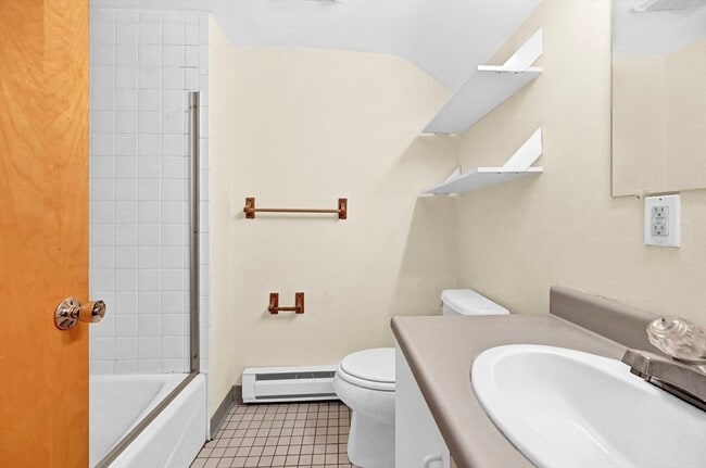 Building Photo - 773 Tremont St