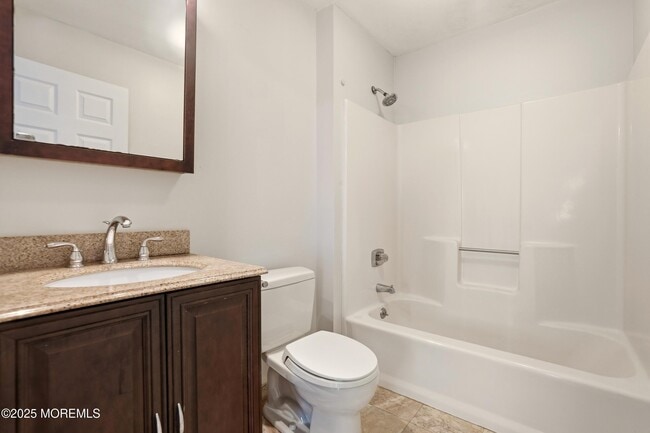 Building Photo - 1045 Farmingdale Rd